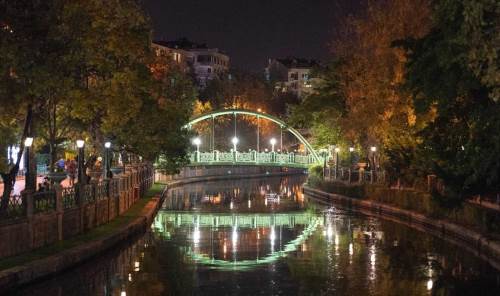Eskişehir’de Romantik Buluşmalar İçin En İyi Mekanlar ve İpuçları