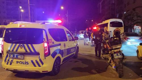 Eskişehir'de ruhsatsız silah ve uyuşturucu ele geçirildi