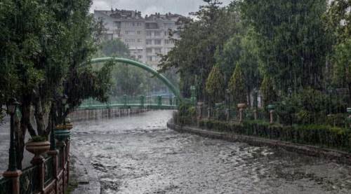 Eskişehir’de sağanak alarmı: Sıcaklıklar düşüyor!