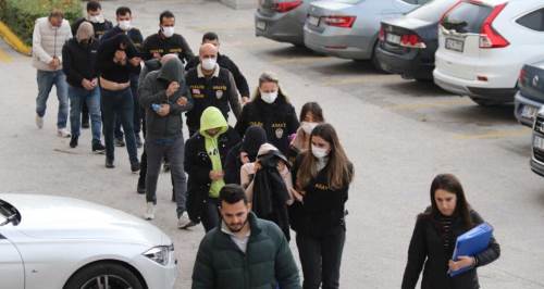 Eskişehir'de sahte ilanla 2 milyonluk vurgun! Tek tek yakalandılar