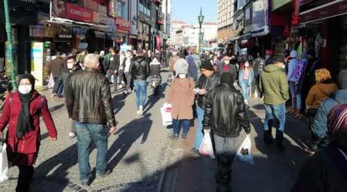 Eskişehir'de salgın endişesini artıran görüntüler