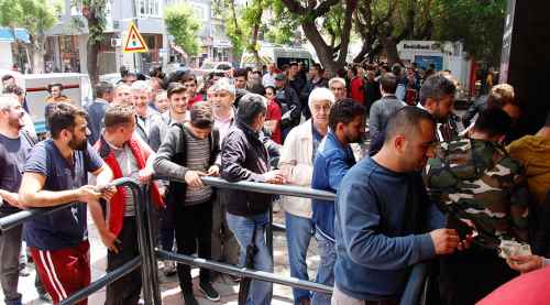 Eskişehir'de şampiyonluk kuyruğu