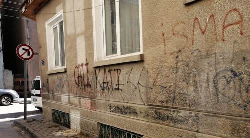 Eskişehir'de sanatçı sokağı adeta dökülüyor