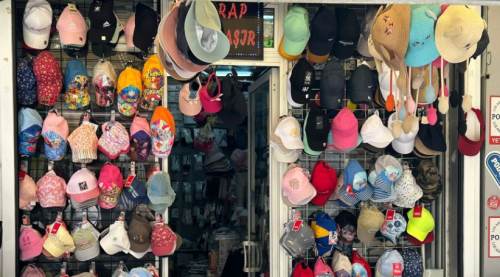 Eskişehir'de şapka alımına yoğun ilgi