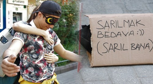 Eskişehir'de sarıl bana sosyal deneyi yapıldı