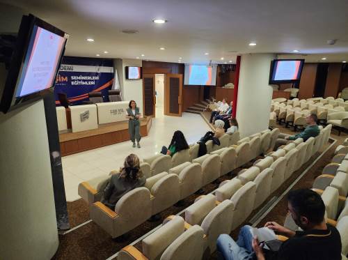 Eskişehir'de şarküteri işletmelerine gıda güvenliği eğitimi