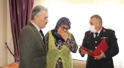 Eskişehir'de şehit annesi gözyaşlarına boğuldu!
