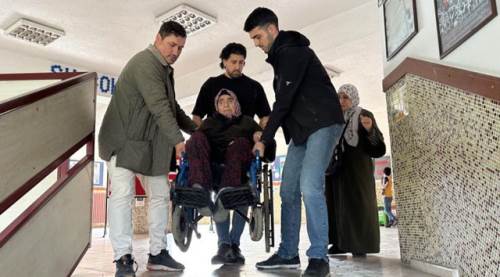 Eskişehir'de şehit eşi sandık başına böyle geldi