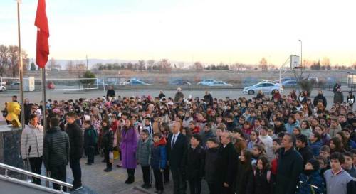 Eskişehir’de şehitler için saygı duruşu