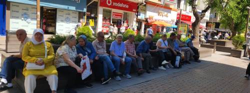 Eskişehir’de sıcak hava Hamamyolu’nu doldurdu