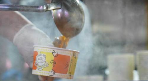 Eskişehir'de sıcak yemek hizmeti: Evinize kadar geliyor!