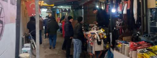 Eskişehir’de soğuk havaya rağmen çarşılar doldu!