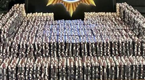 Eskişehir'de şok görüntü: Uyuşturucu yağdı