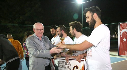 Eskişehir'de sokak basketbol turnuvası sona erdi