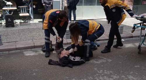 Eskişehir'de sokak ortasında birden bayılınca...