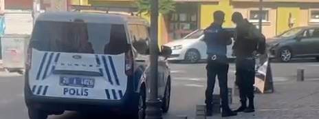 Eskişehir'de sokak ortasında hareketsiz duran şahıs panik yarattı!