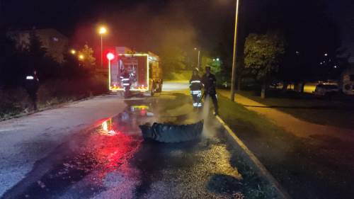 Eskişehir'de sokak ortasında panikleten yangın!