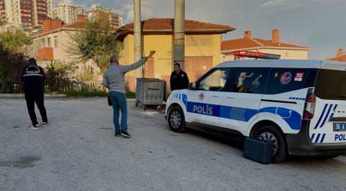 Eskişehir’de sokak ortasında silahlı çatışma! Mermiler eve kadar ulaştı