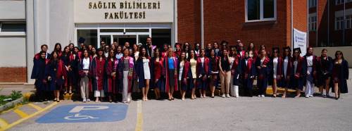 Eskişehir’de sosyal hizmet uzmanları mezuniyet heyecanı yaşadı