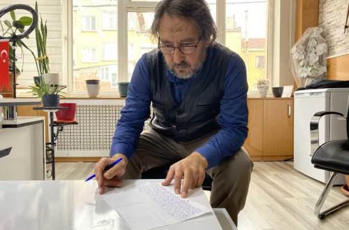 Eskişehir'de sosyal medyayı sallayan şiir: Kaybolan telefonu için yazdı...