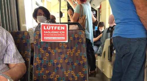 Eskişehir'de sosyal mesafe "koltukta" kaldı!