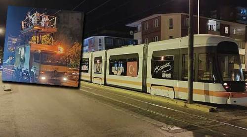 Eskişehir'de SSK-Osmangazi tramvay hattında büyük aksaklık!