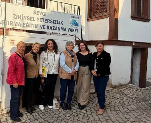Eskişehir’de su kabakları iyiliğe dönüştü: Geliri ihtiyaç sahiplerine ulaşacak