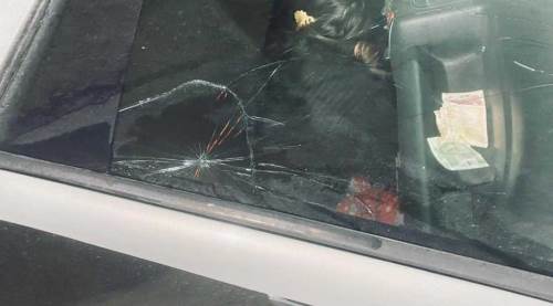 Eskişehir’de sürücüler dikkat: Bir aracın camına böyle düştü!