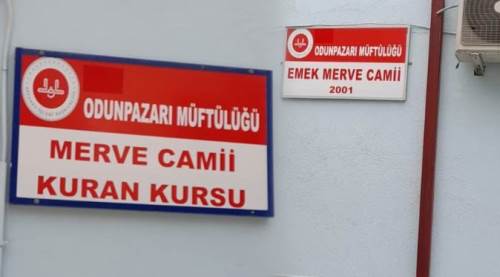 Eskişehir'de tabeladaki "TC" ibaresini kapattılar!