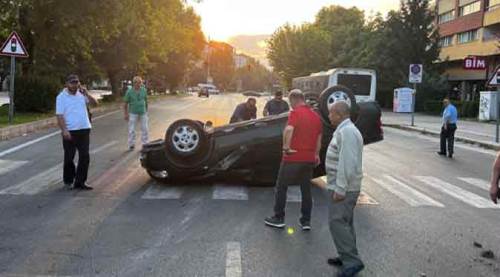 Eskişehir'de takla atan araçtan mucize kurtuluş!