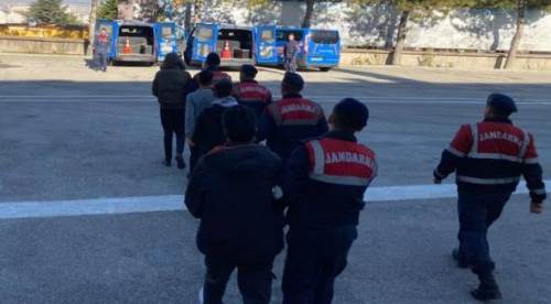 Eskişehir'de tam 12 eve girip her şeyi çaldılar