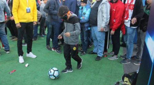 Eskişehir'de taraftarlar milli maç öncesi eğlendi