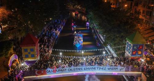Eskişehir’de tarihi gün! Porsuk Festivali görkemli kortejle başladı