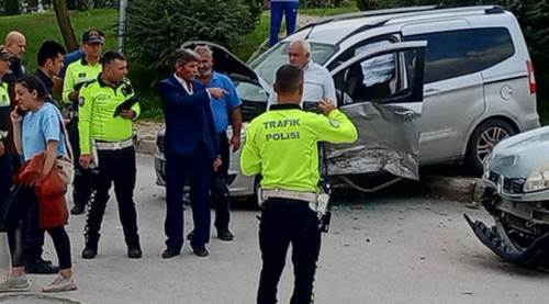 Eskişehir'de tartışmalı kaza! "Dur" tabelasına dikkat edilmeyince... 