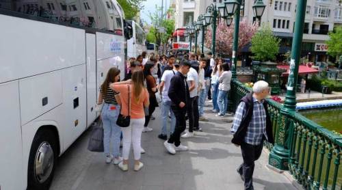 Eskişehir'de tatilin bitmesi onları engellemedi!