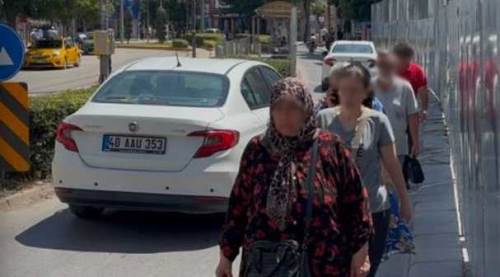 Eskişehir'de tehlikeli manzara: Vatandaş trafiğin içinde kaldı!