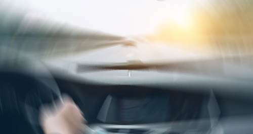 Eskişehir'de tehlikeli yakınlaşma: Sürücü hastanede!