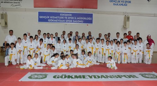 Eskişehir'de tekvando kuşak sınavı