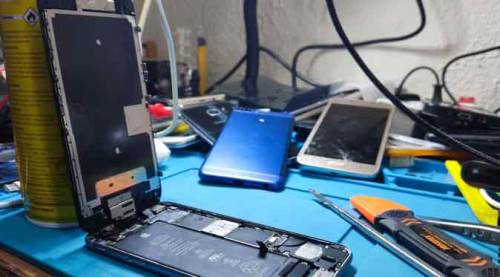 Eskişehir'de telefon tamiri patladı!