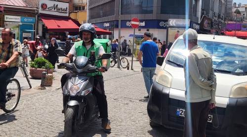Eskişehir'de trafiğe kapalı caddelerde ihlaller tepki çekiyor