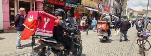 Eskişehir’de trafiğe kapalı caddelerde motosiklet ihlali tepki topluyor