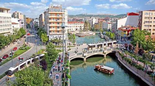 Eskişehir'de trafiğe kayıtlı araç sayısı artıyor