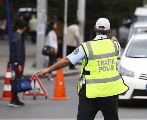 Eskişehir'de trafik denetimleri hız kesmiyor! Çok sayıda araca işlem yapıldı