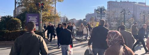 Eskişehir'de Trafik ışıklarını hiçe sayanlar tehlike yaratıyor!