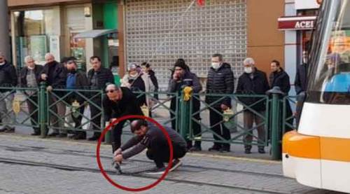 Eskişehir'de tramvar seferleri bu yüzden durdu!