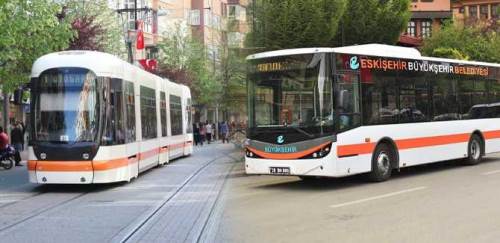 Eskişehir’de tramvay ve otobüs hatlarına ek seferler