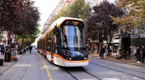 Eskişehir'de tramvayda bunu yapmanın cezası 581 lira!