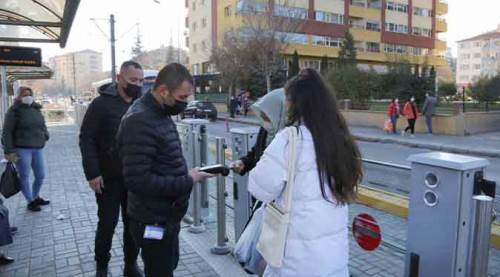 Eskişehir'de tramvayda ceza yağdı! 2 bin kişi...