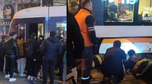 Eskişehir'de tramvayın altında kaldılar!
