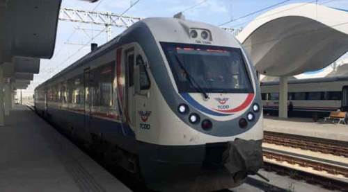 Eskişehir'de tren seferlerini kablo arızası vurdu!